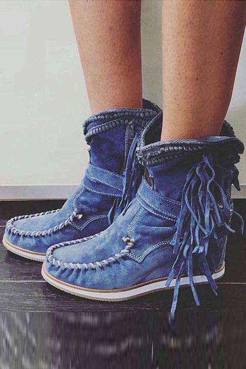 KS | Suede moccasin boots with fringes
