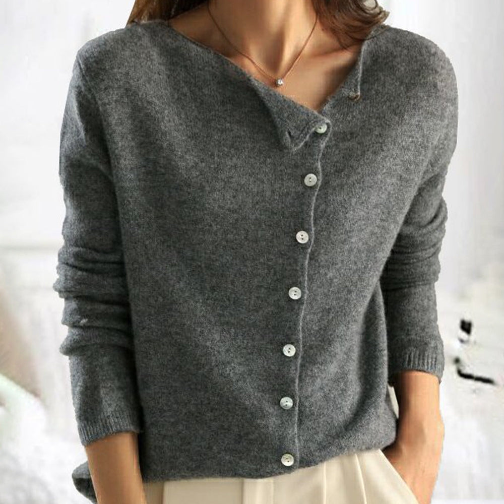 Fabiola® | Elegant sweater with trendy button closure