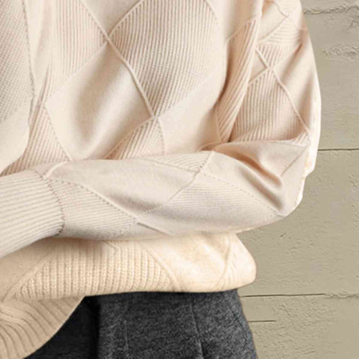 JO | Versatile and comfortable sweater