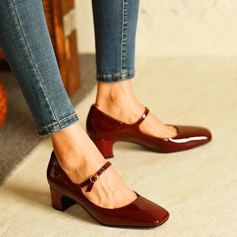 KS | Shoes with shiny block heel