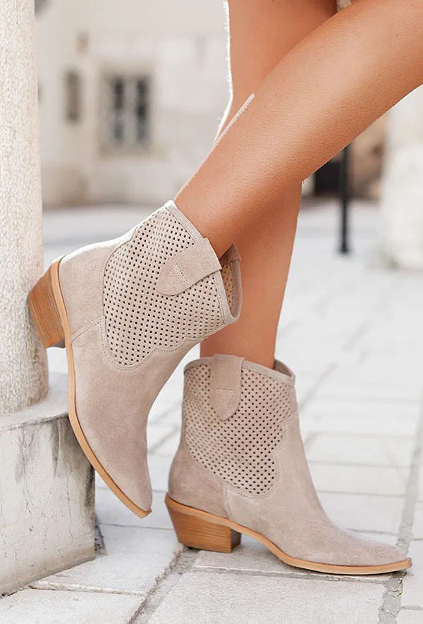 Stylish Orthopedic Boots with a Modern Look