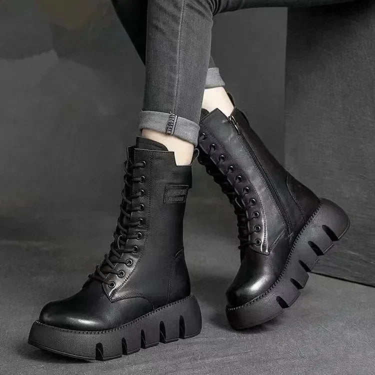 Casual and supportive orthopedic boots