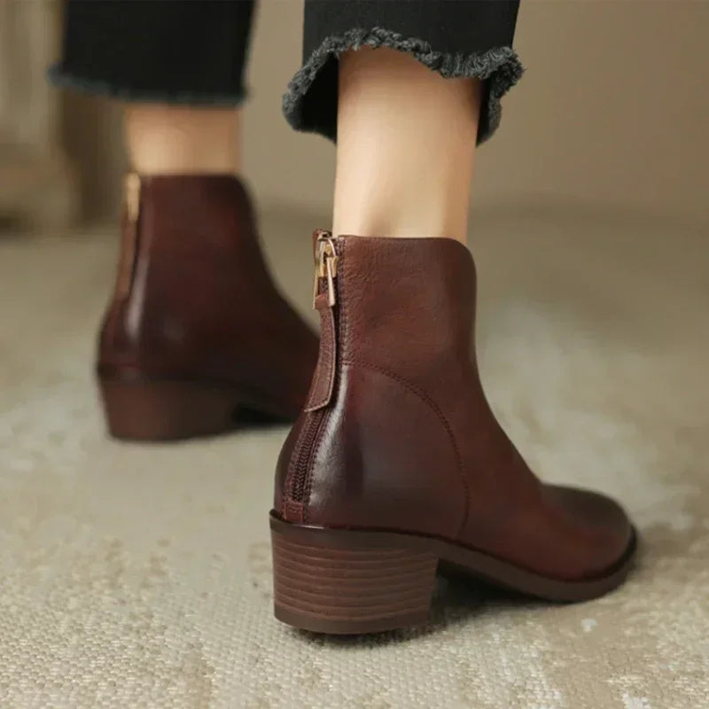 KS | Tapered ankle boot with block heel
