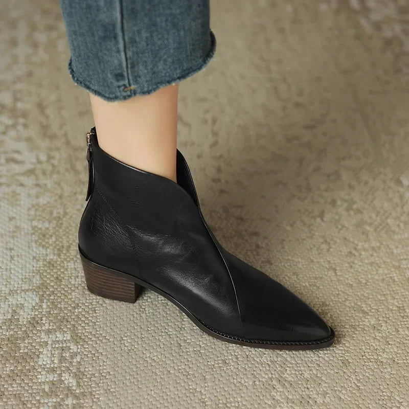 KS | Tapered ankle boot with block heel