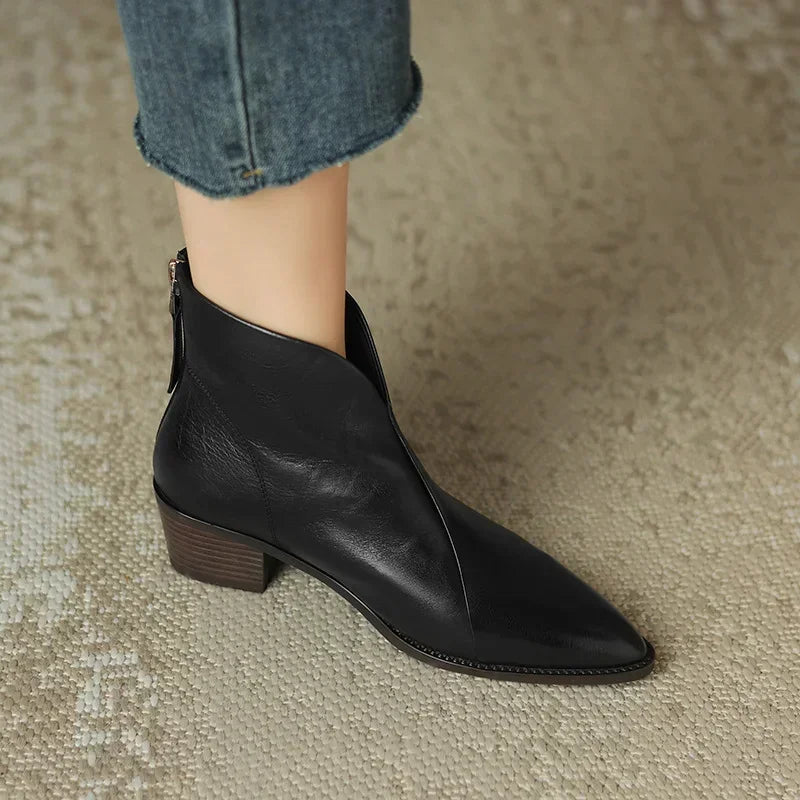 KS | Tapered ankle boot with block heel