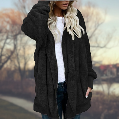 JO | Uncomplicated and elegant winter coat