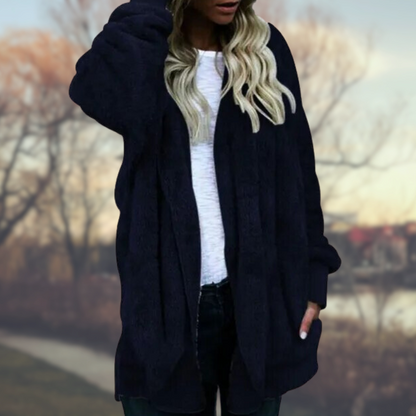 JO | Uncomplicated and elegant winter coat