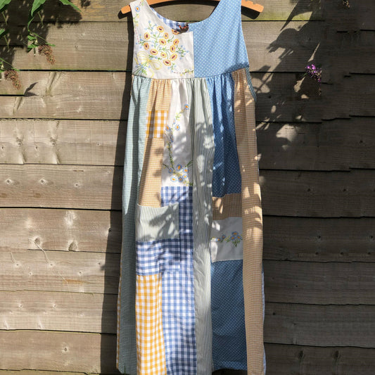 Women's Vintage Floral Patch Pocket Sleeveless Casual Dress elevenforest